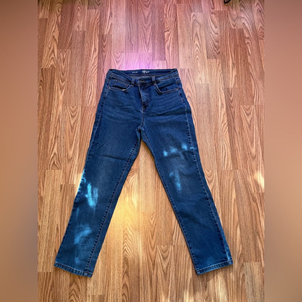 Style and Co Women's Blue Jeans. Size 8p.